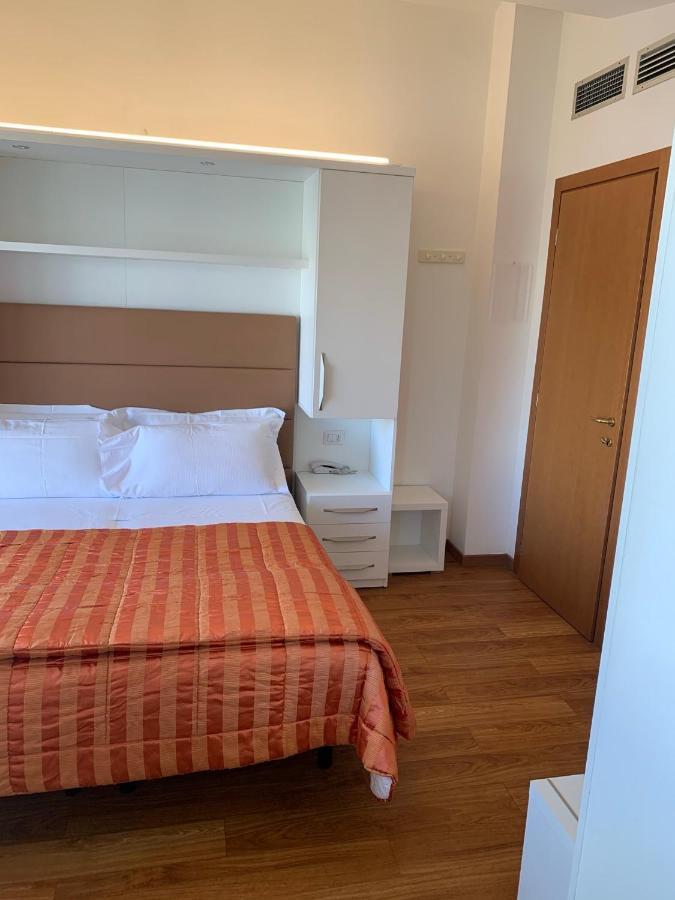 Hotel Ardea Riccione Esterno foto